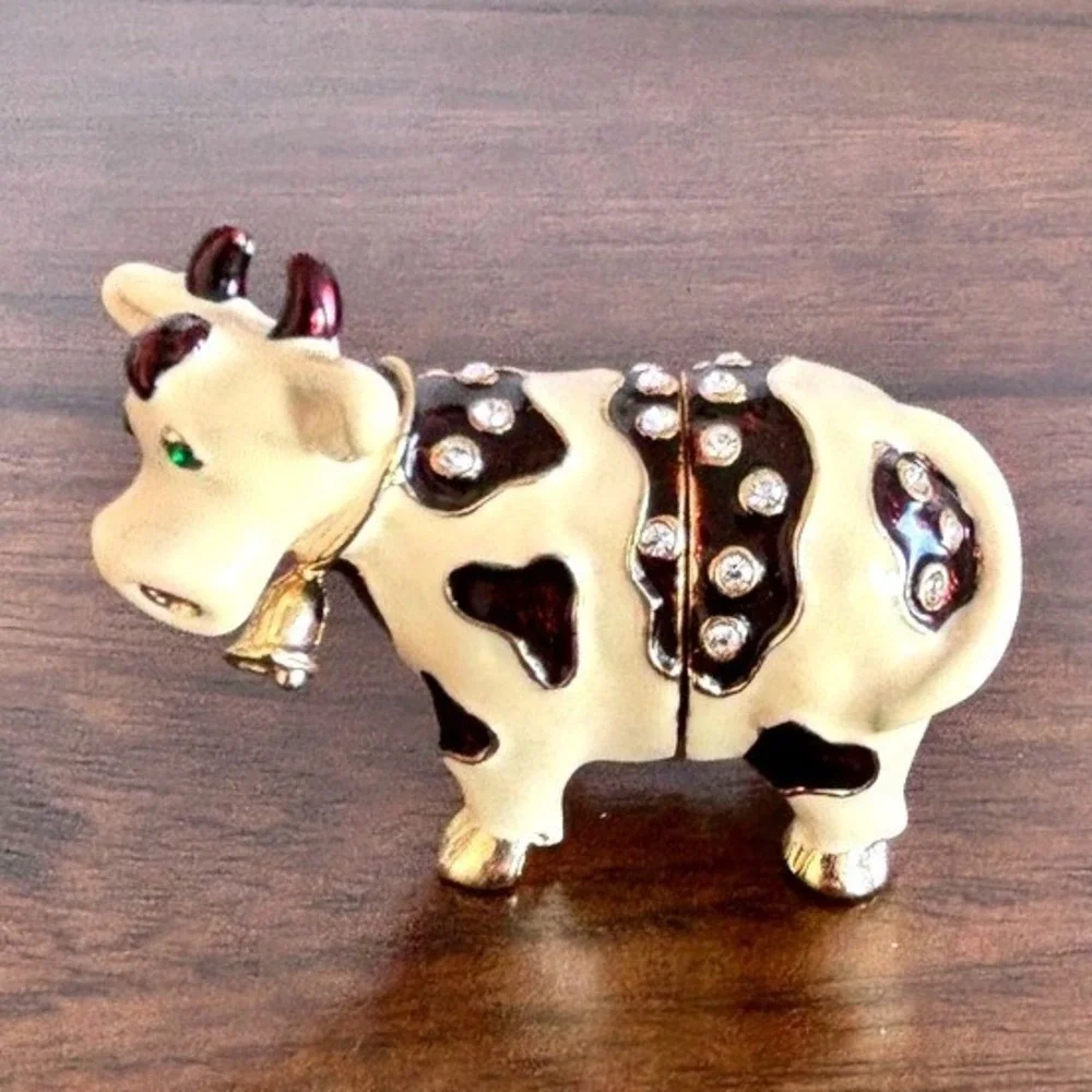 Jeweled Mini Cow Trinket Box Enamel Rhinestone Black White Country Whimsical Vtg